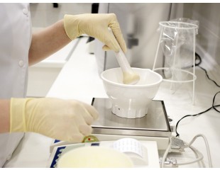 Laboraties Research1