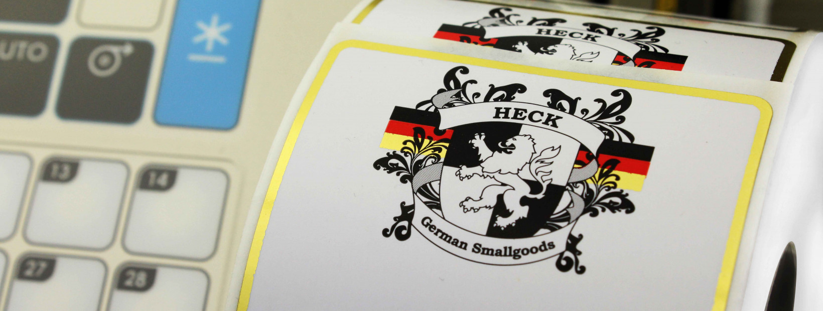 Scale Label NZ Heck banner 1640 x 6200